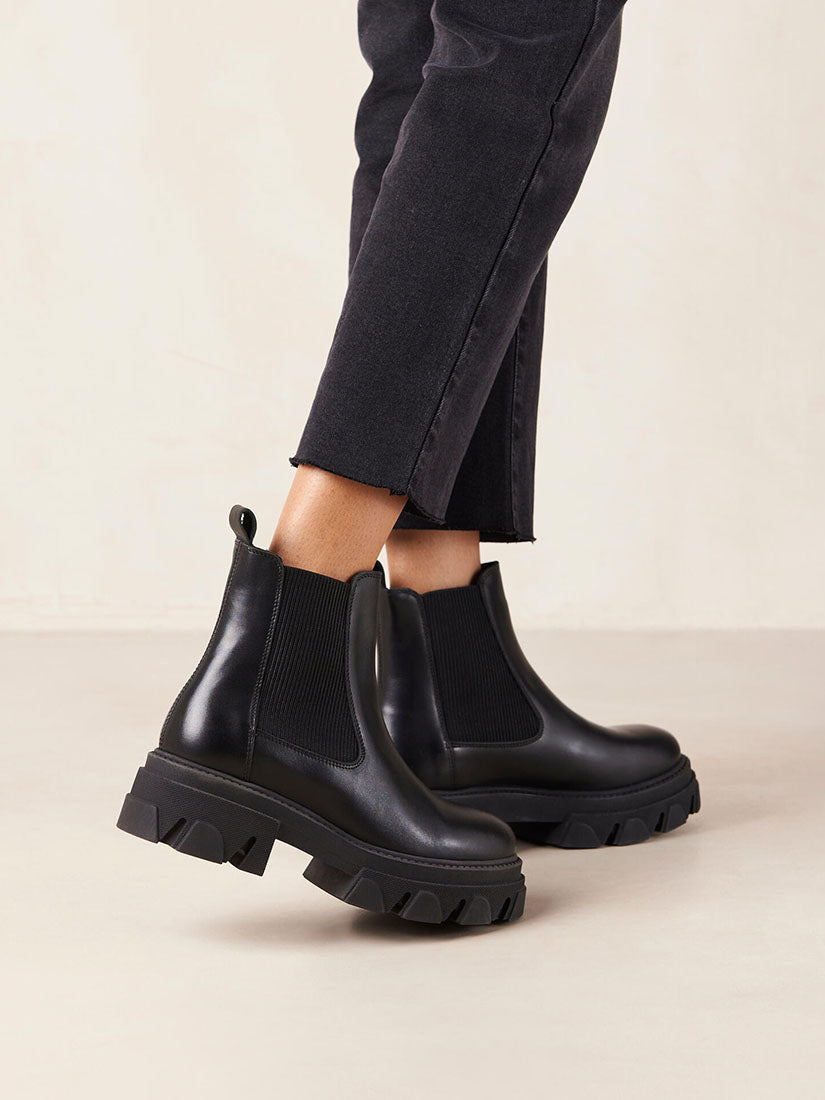 Berenice Black Leather Ankle Boots