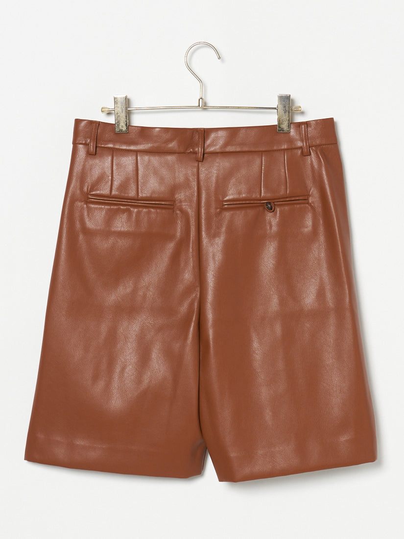 《PROVOKE》fakeleather shorts